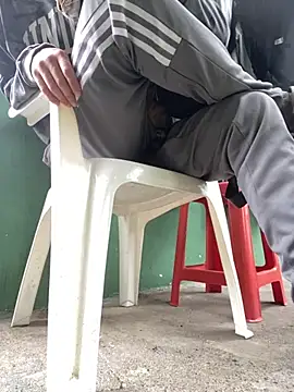 Jestebanano online show from 09.30.25