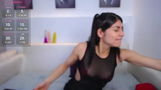 Melodi Roux online show from 09.24.25