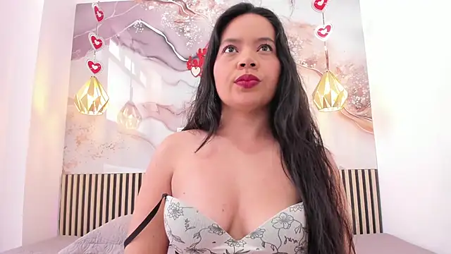 Snapshot of EvelynSweet1 chatting on 02.26.26 EvelynSweet1 online show from 02.26.26