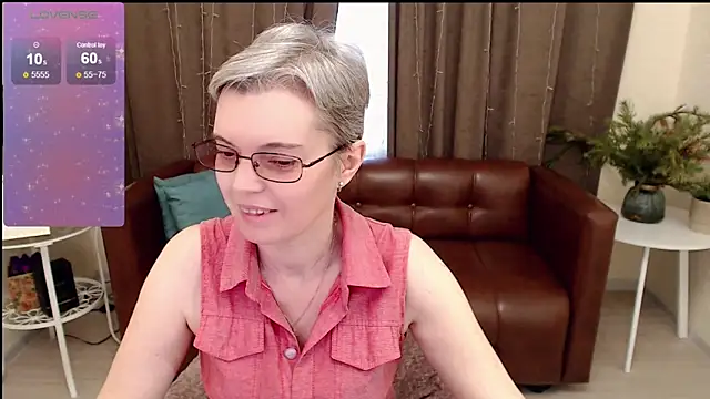 Snapshot of Cutie_Erikaa1 chatting on 01.16.25 Cutie Erikaa1 online show from 01.16.25