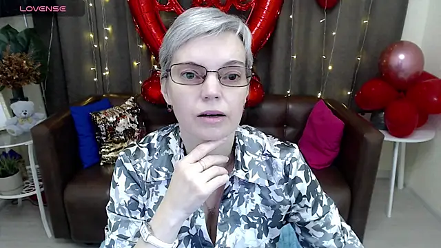 Snapshot of Cutie_Erikaa1 chatting on 02.12.25 Cutie Erikaa1 online show from 02.12.25