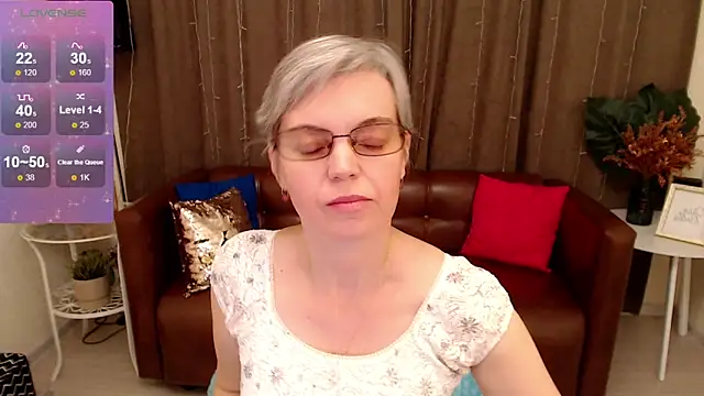 Snapshot of Cutie_Erikaa1 chatting on 03.05.25 Cutie Erikaa1 online show from 03.05.25