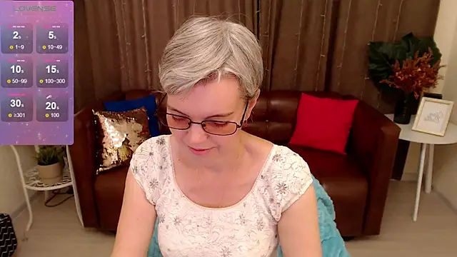 Snapshot of Cutie_Erikaa1 chatting on 03.05.25 Cutie Erikaa1 online show from 03.05.25