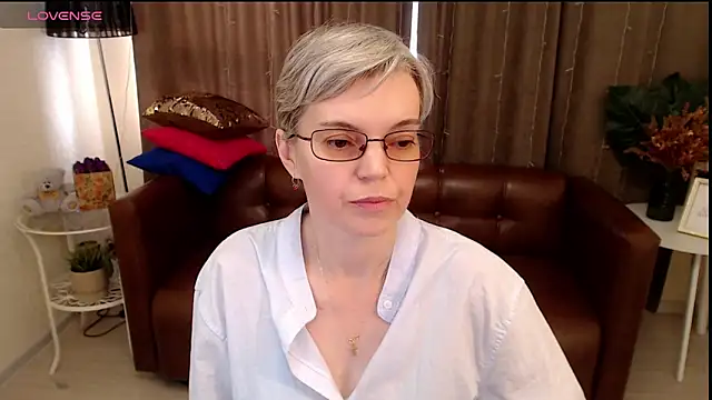 Snapshot of Cutie_Erikaa1 chatting on 03.06.25 Cutie Erikaa1 online show from 03.06.25