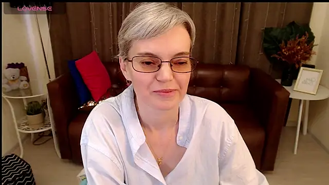 Snapshot of Cutie_Erikaa1 chatting on 03.07.25 Cutie Erikaa1 online show from 03.07.25