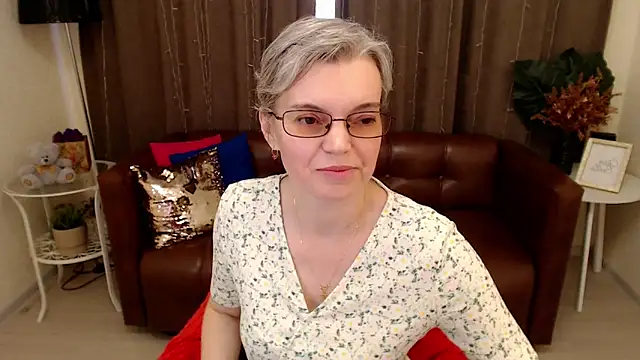 Snapshot of Cutie_Erikaa1 chatting on 03.14.25 Cutie Erikaa1 online show from 03.14.25