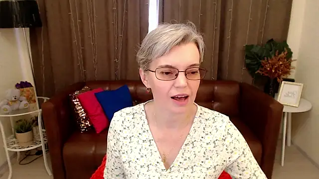 Snapshot of Cutie_Erikaa1 chatting on 03.15.25 Cutie Erikaa1 online show from 03.15.25