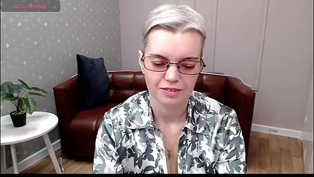 Cutie Erikaa1 online show from 12.18.25