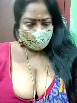 Snapshot of maniisha chatting on 12.25.24 maniisha online show from 12.25.24