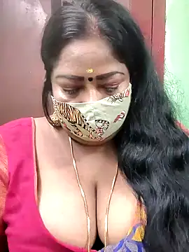 Snapshot of maniisha chatting on 12.26.24 maniisha online show from 12.26.24