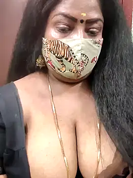 Snapshot of maniisha chatting on 12.28.24 maniisha online show from 12.28.24