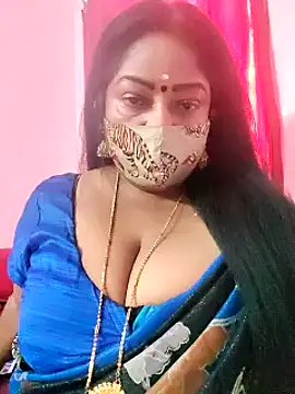 Snapshot of maniisha chatting on 02.02.25 maniisha online show from 02.02.25