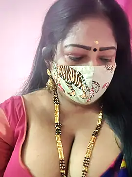 Snapshot of maniisha chatting on 02.09.25 maniisha online show from 02.09.25