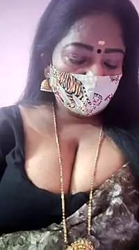 Snapshot of maniisha chatting on 02.15.25 maniisha online show from 02.15.25