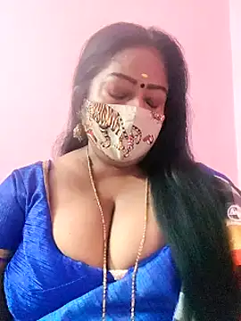 Snapshot of maniisha chatting on 02.17.25 maniisha online show from 02.17.25