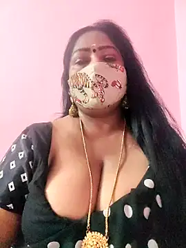 Snapshot of maniisha chatting on 02.25.25 maniisha online show from 02.25.25