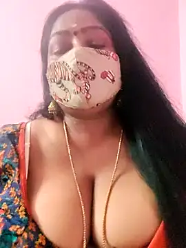 Snapshot of maniisha chatting on 02.26.25 maniisha online show from 02.26.25