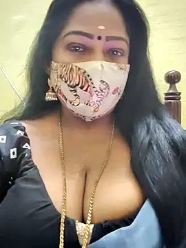 Snapshot of maniisha chatting on 10.03.25 maniisha online show from 10.03.25