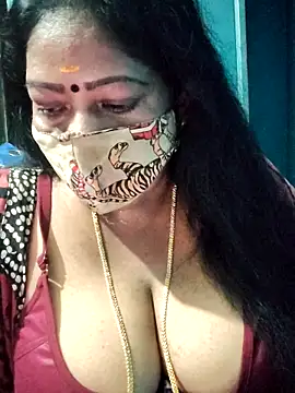 Snapshot of maniisha chatting on 02.18.26 maniisha online show from 02.18.26