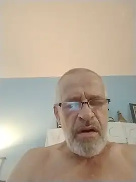Snapshot of geilerschwanz64 chatting on 07.15.26 geilerschwanz64 online show from 07.15.26