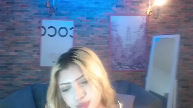 Snapshot of Kitty_fox_b chatting on 01.21.25 Kitty fox b online show from 01.21.25