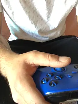 CrazyBoy95 online show from 10.11.25