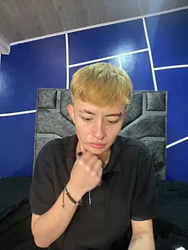 nico 18x online show from 02.01.25