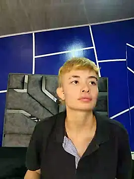 nico 18x online show from 02.01.25