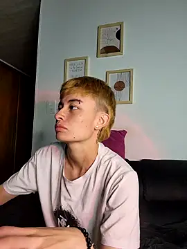 nico 18x online show from 02.04.25