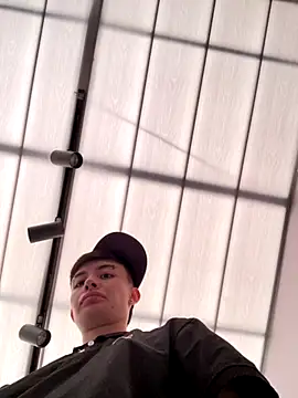 nico 18x online show from 09.17.25