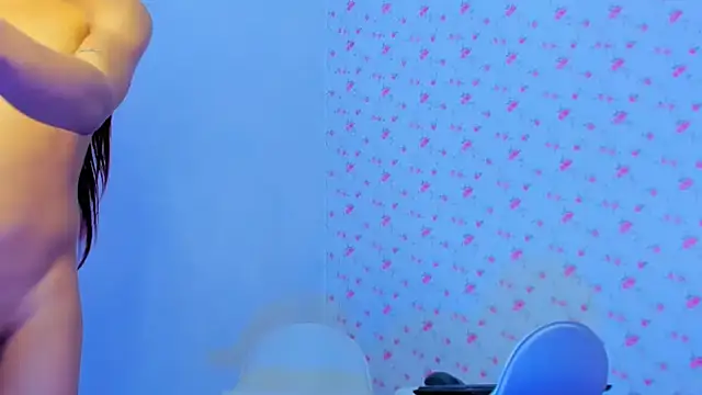 Snapshot of StassieBell chatting on 10.09.25 StassieBell online show from 10.09.25