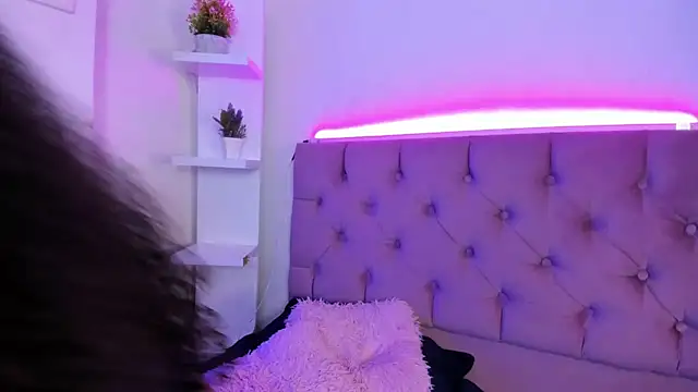 Triipsy online show from 03.18.25