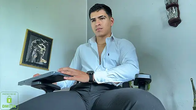 Snapshot of Adrian_Mill3r chatting on 09.23.25 Adrian Mill3r online show from 09.23.25