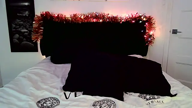 Snapshot of RubyLaStar chatting on 12.30.24 RubyLaStar online show from 12.30.24