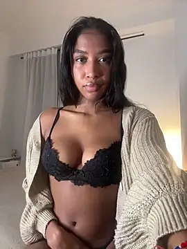 Snapshot of IamCrystal2 chatting on 02.04.26 IamCrystal2 online show from 02.04.26