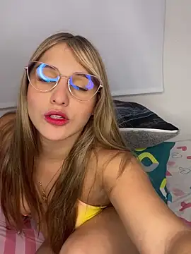 sophijenner online show from 02.04.25