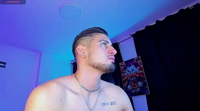 Giomar Reyes online show from 12.20.24