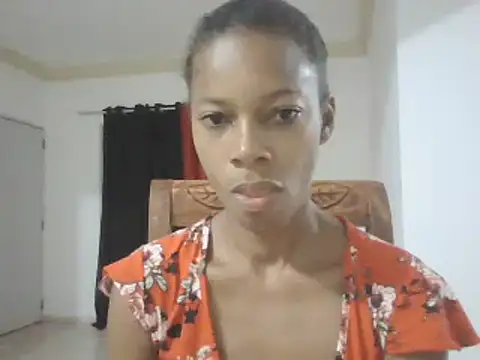 Snapshot of adele-33 chatting on 02.21.25 adele-33 online show from 02.21.25