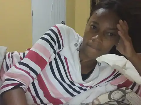 Snapshot of adele-33 chatting on 02.05.26 adele-33 online show from 02.05.26