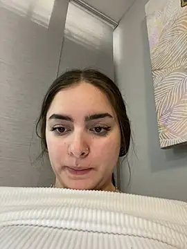 imlindapink online show from 02.13.25