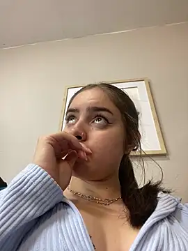 imlindapink online show from 02.25.25