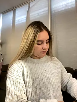 imlindapink online show from 10.03.25