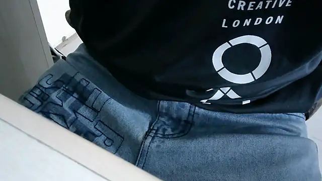 XiaoGuoGuo284512 online show from 01.20.25