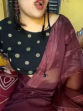 Radhikadavi879 online show from 03.03.25