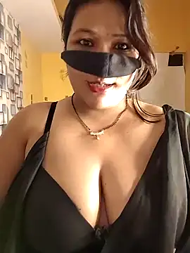 Radhikadavi879 online show from 09.11.25