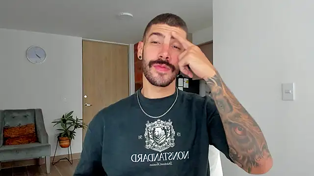 Guyinthemountain online show from 01.04.25