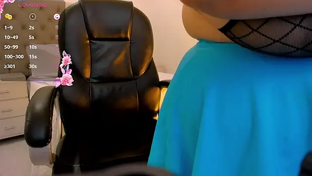 JulietaKane online show from 02.04.25