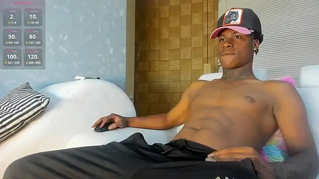 Snapshot of TOWERS21_ chatting on 01.24.25 TOWERS21 online show from 01.24.25