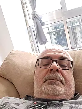 Satiro Sevilla online show from 09.30.25