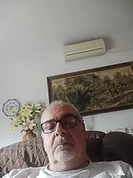 Satiro Sevilla online show from 11.24.25